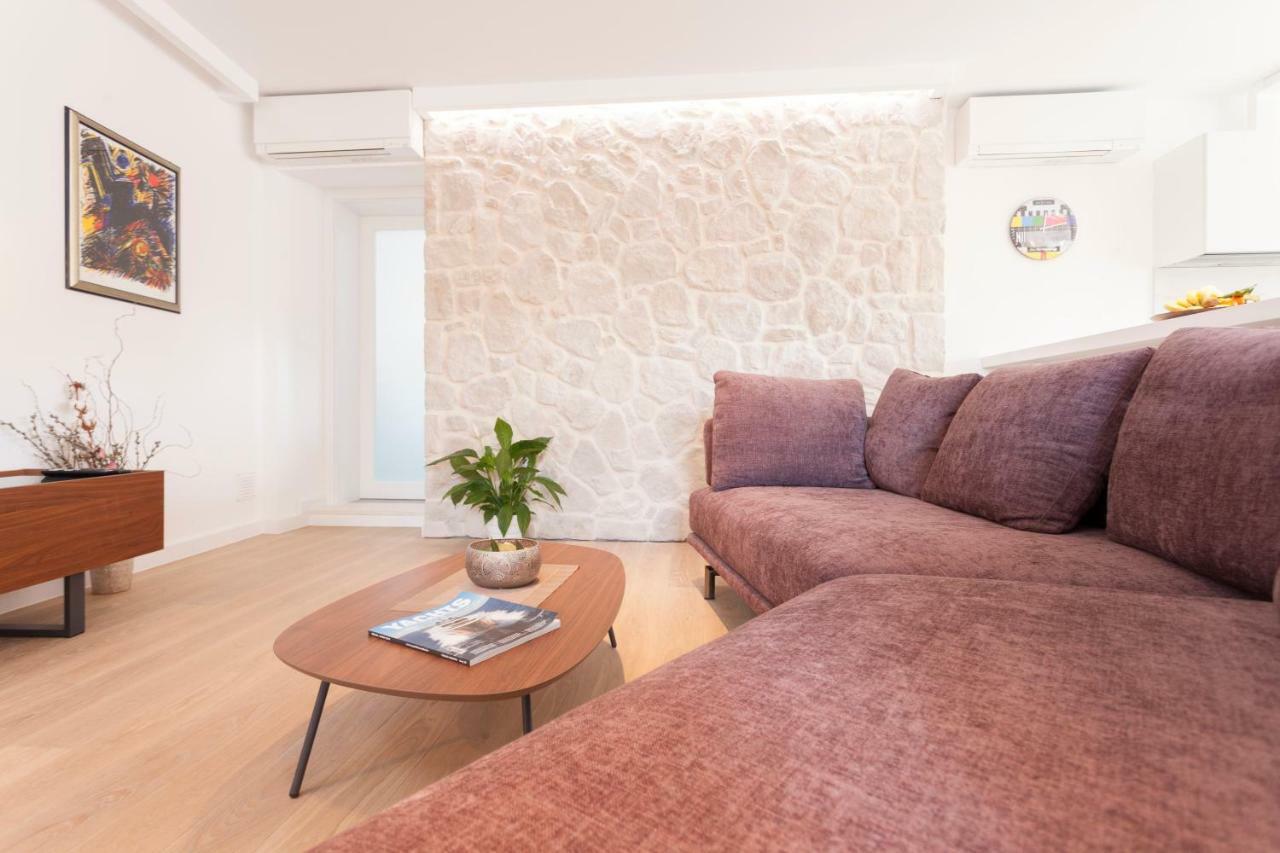The Square Makarska, Lux App In The Heart Of The City Dış mekan fotoğraf