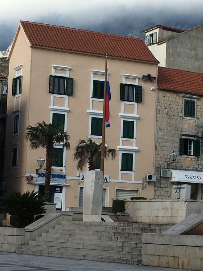 The Square Makarska, Lux App In The Heart Of The City Dış mekan fotoğraf